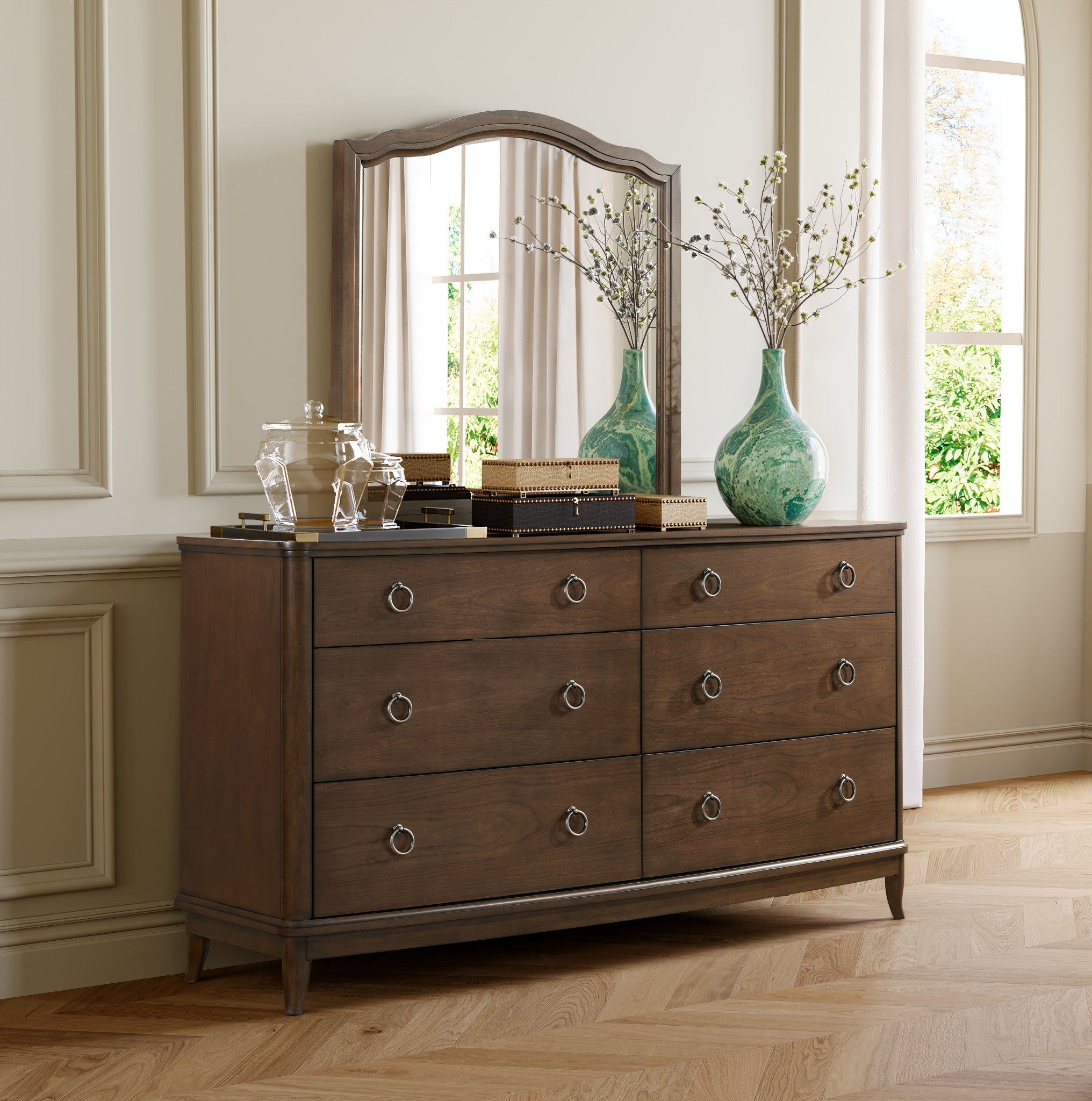 Bellevue Dresser