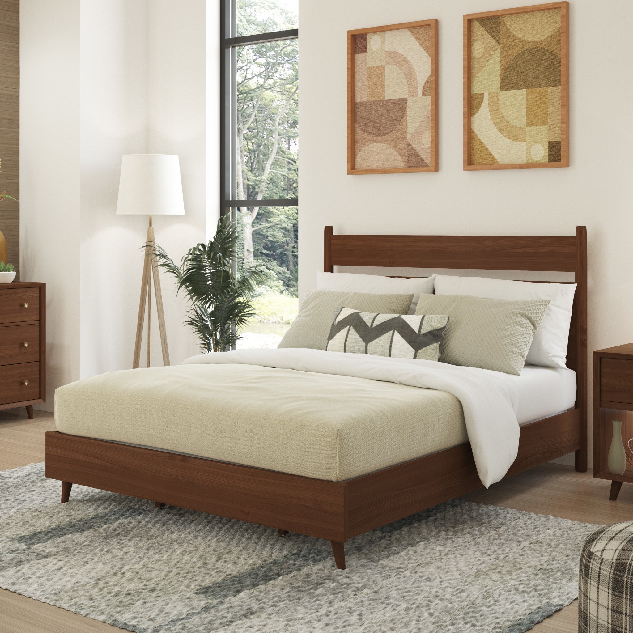 Ludwig Brown Queen Panel Bed